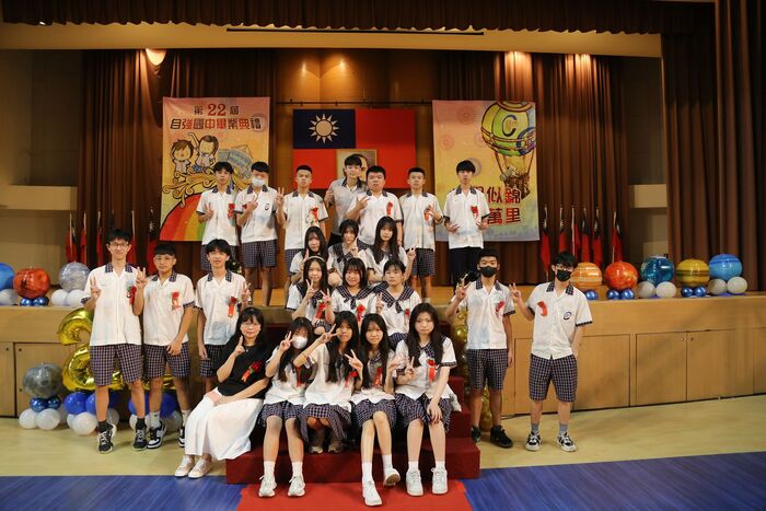 113學年度(第22屆)畢業典禮~P1合照篇圖片